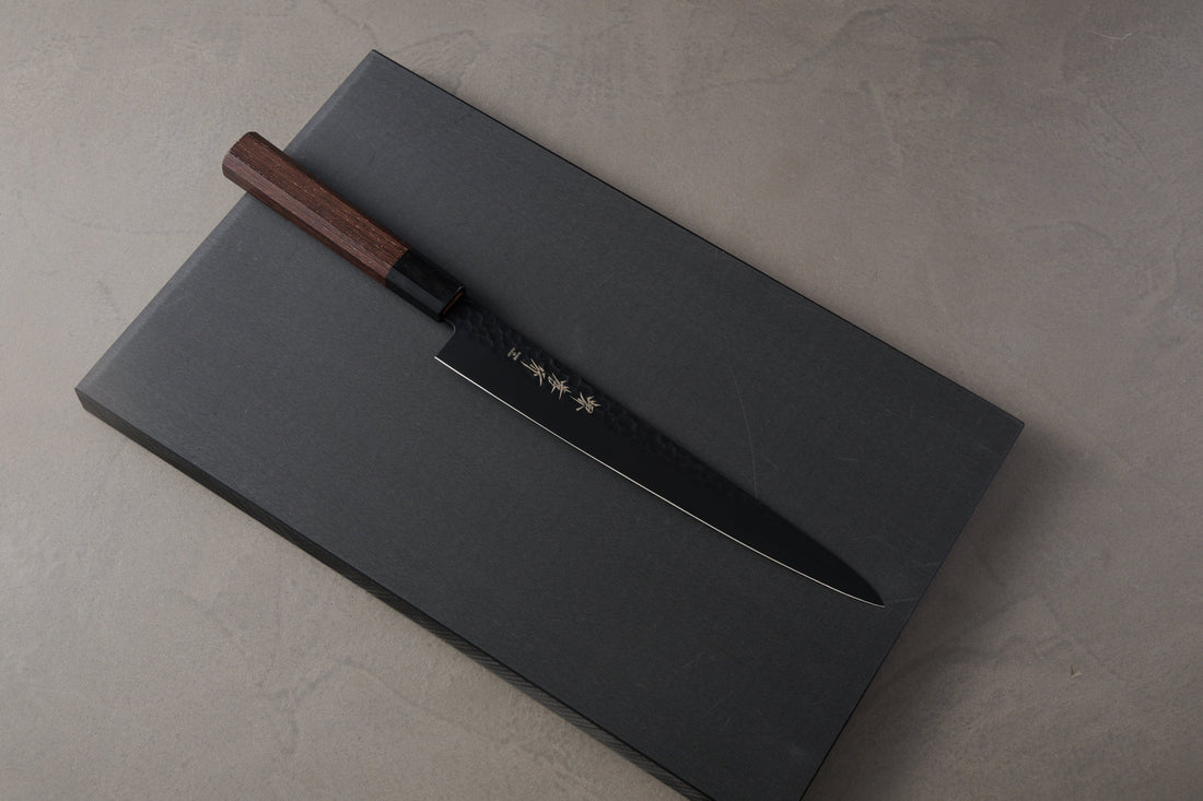 黒包丁とは？剥げるって本当？伝統の「黒打ち」と「モダンコーティング」の違い・メリットを徹底解説