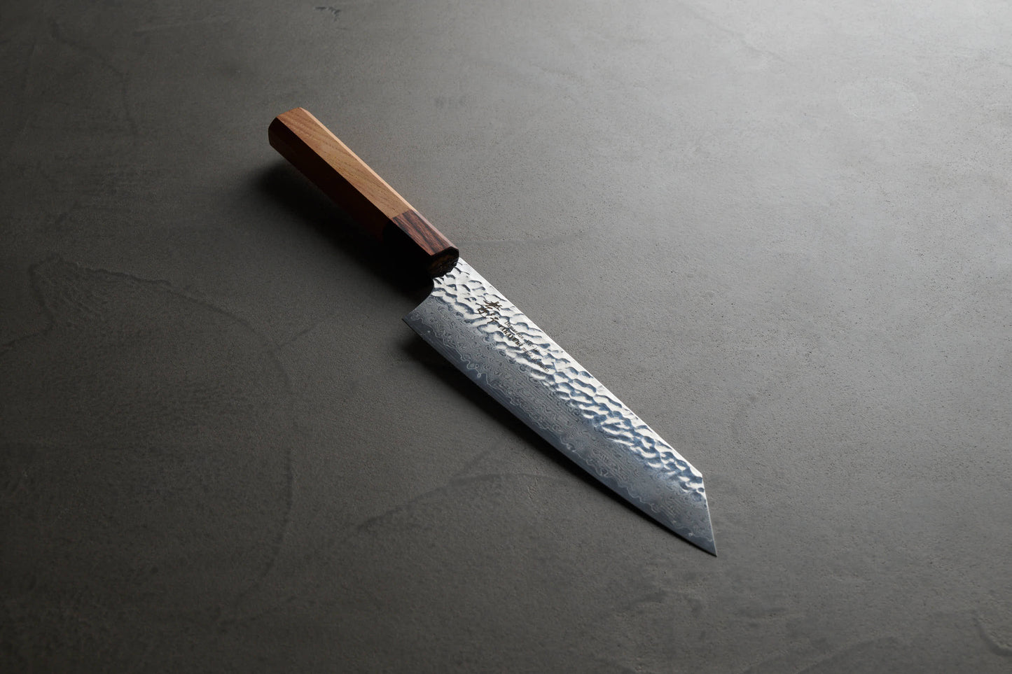 堺孝行｜33層槌目ダマスカス和式｜和剣型牛刀｜190mm｜ケヤキ